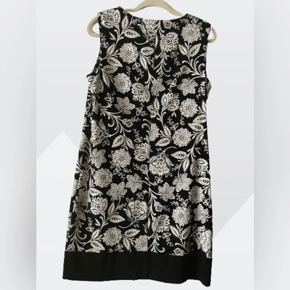 Alyx Black and White Floral Dress Size 12